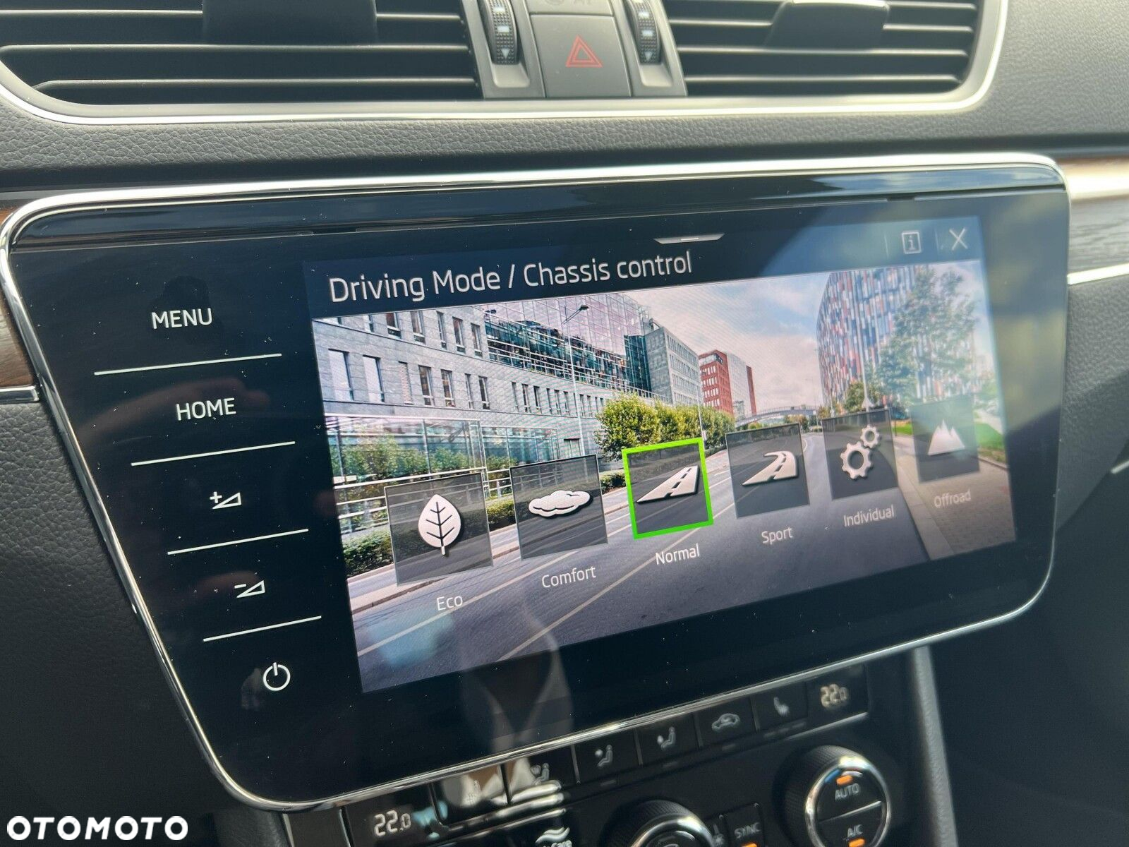 Skoda Superb 2.0 TDI SCR 4x4 Scout DSG - 32