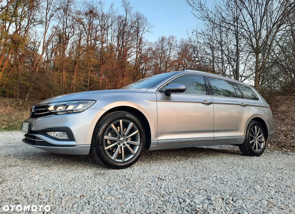 Volkswagen Passat 2.0 TDI Elegance DSG - 9