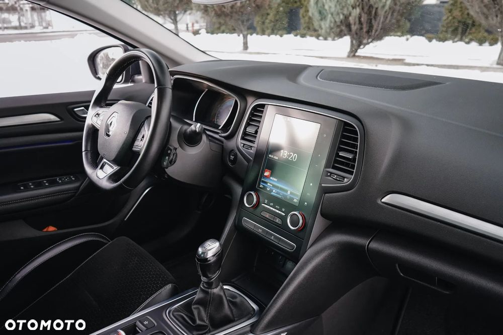 Renault Megane ENERGY TCe 130 Start & Stop LIMITED - 23