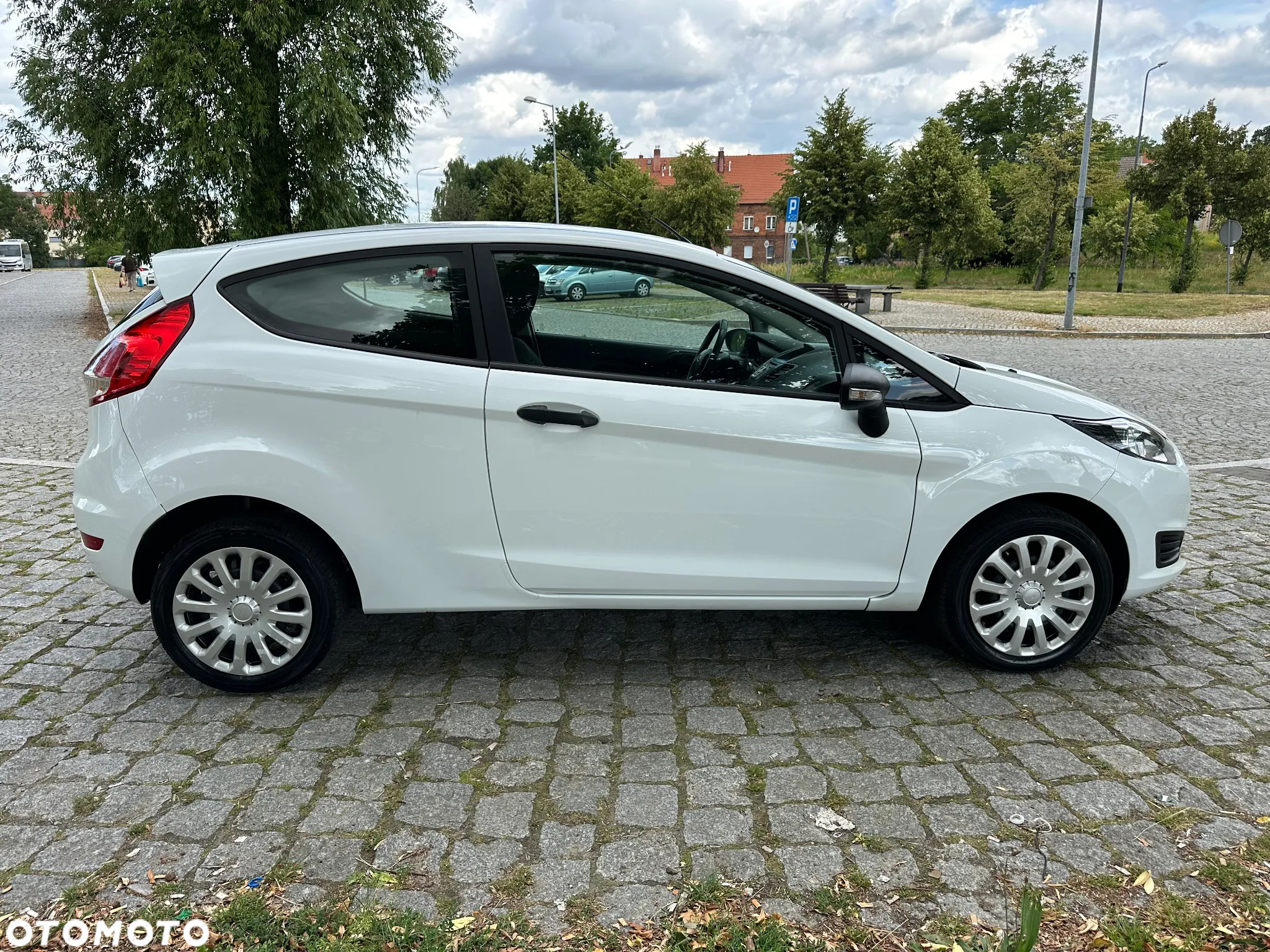 Ford FIESTA VAN - 5