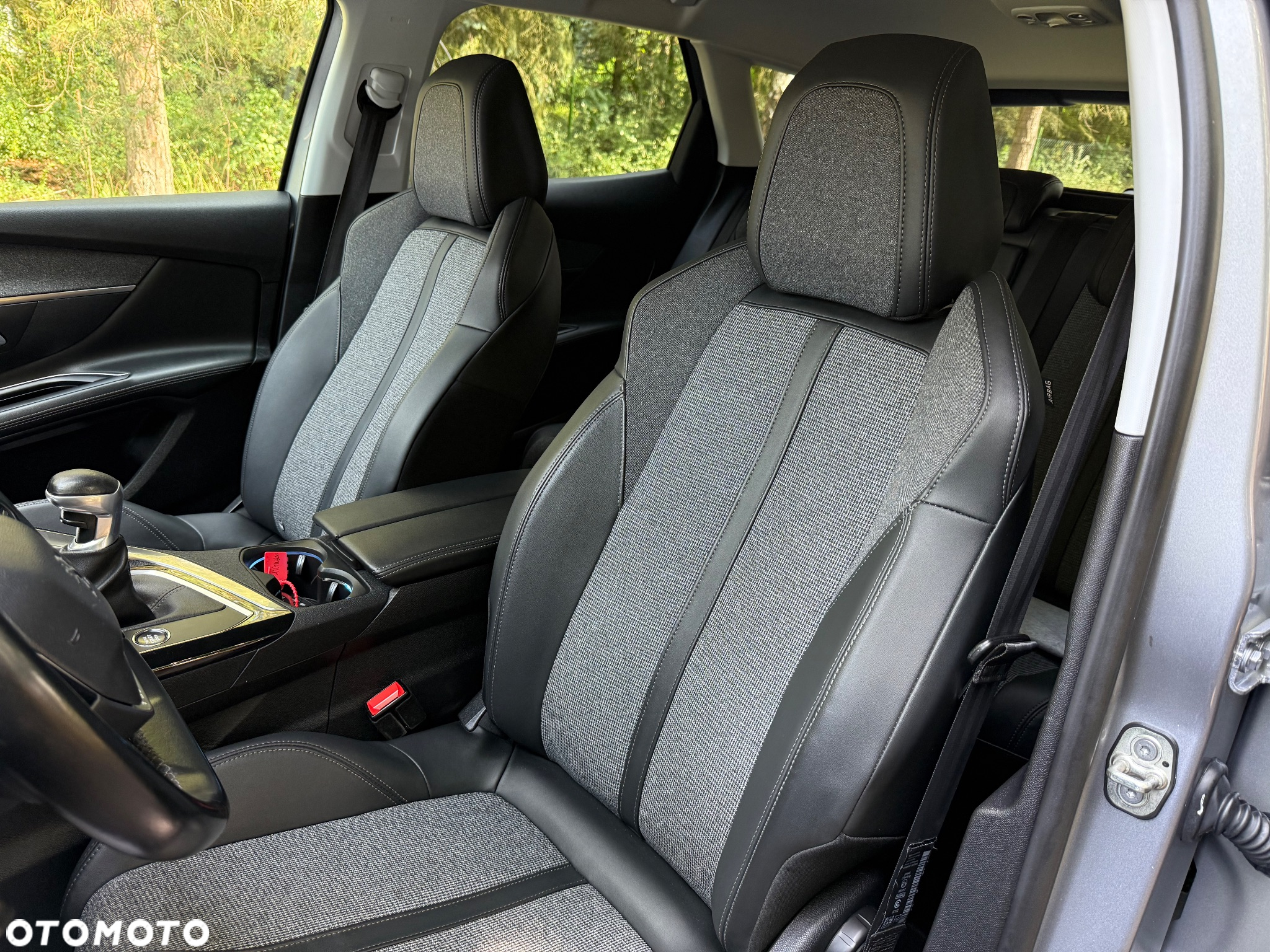Peugeot 3008 1.5 BlueHDi Allure S&S - 29