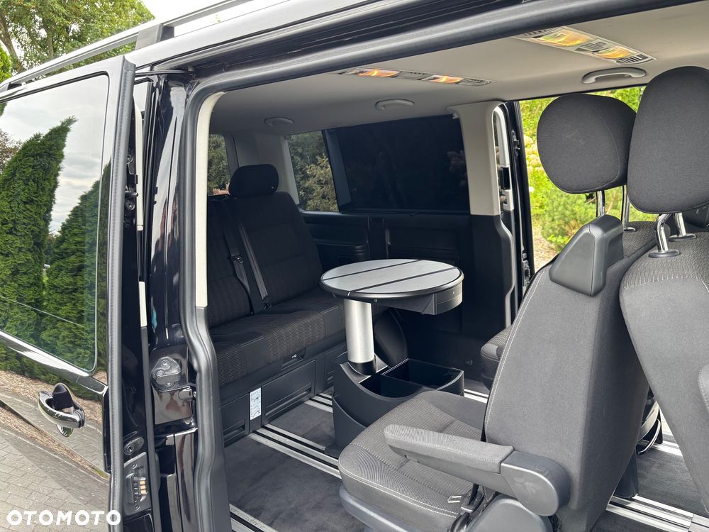 Volkswagen Multivan - 18
