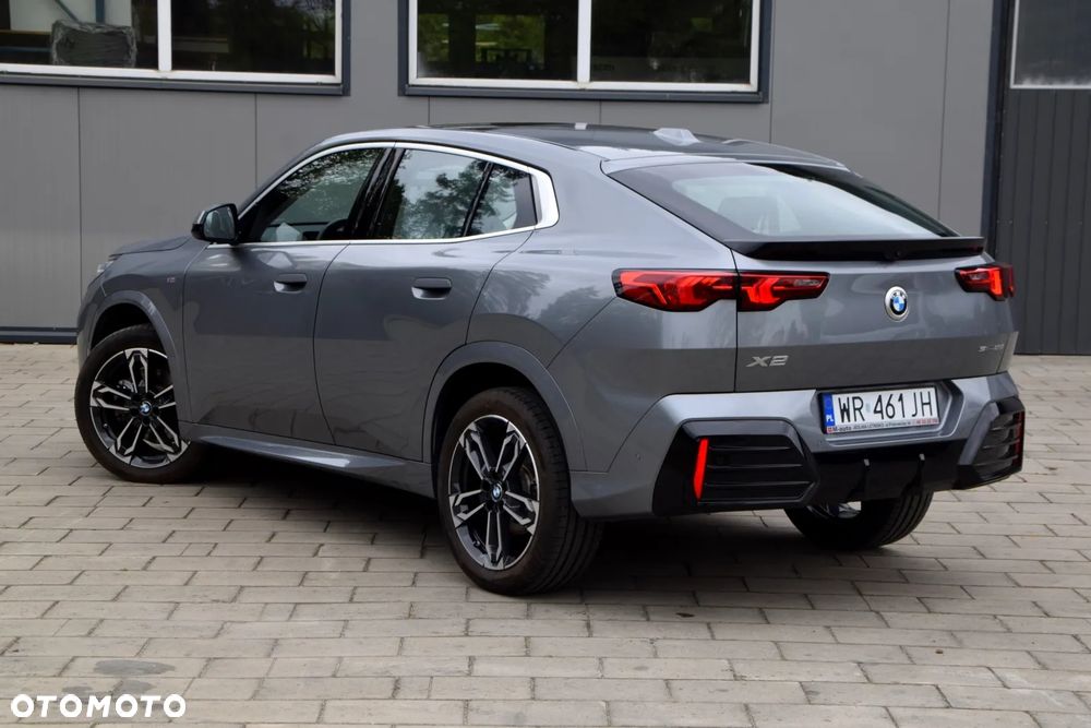 BMW X2 - 10
