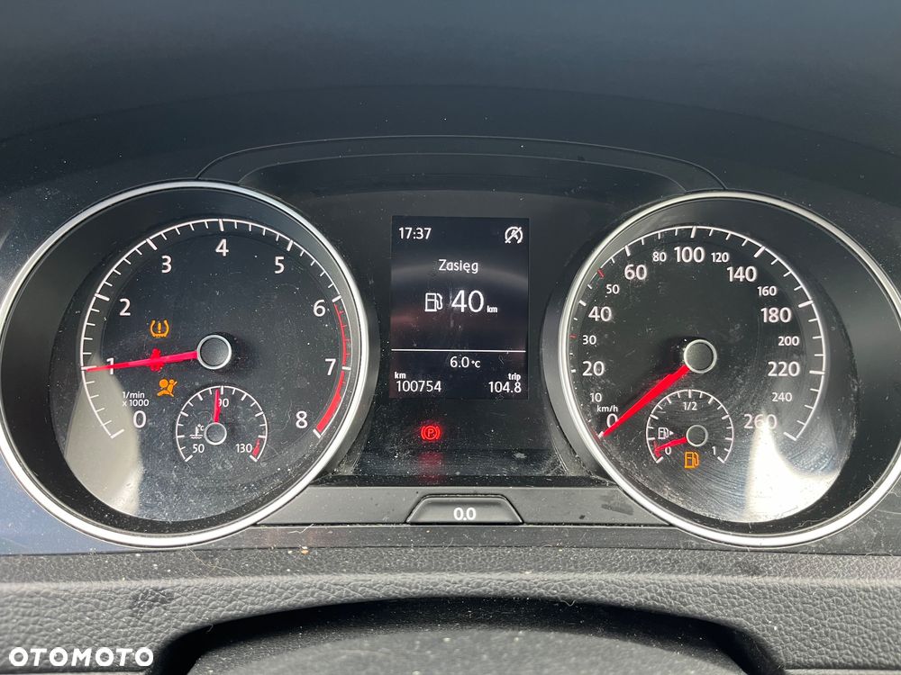 Volkswagen Golf 1.0 TSI OPF Comfortline - 9