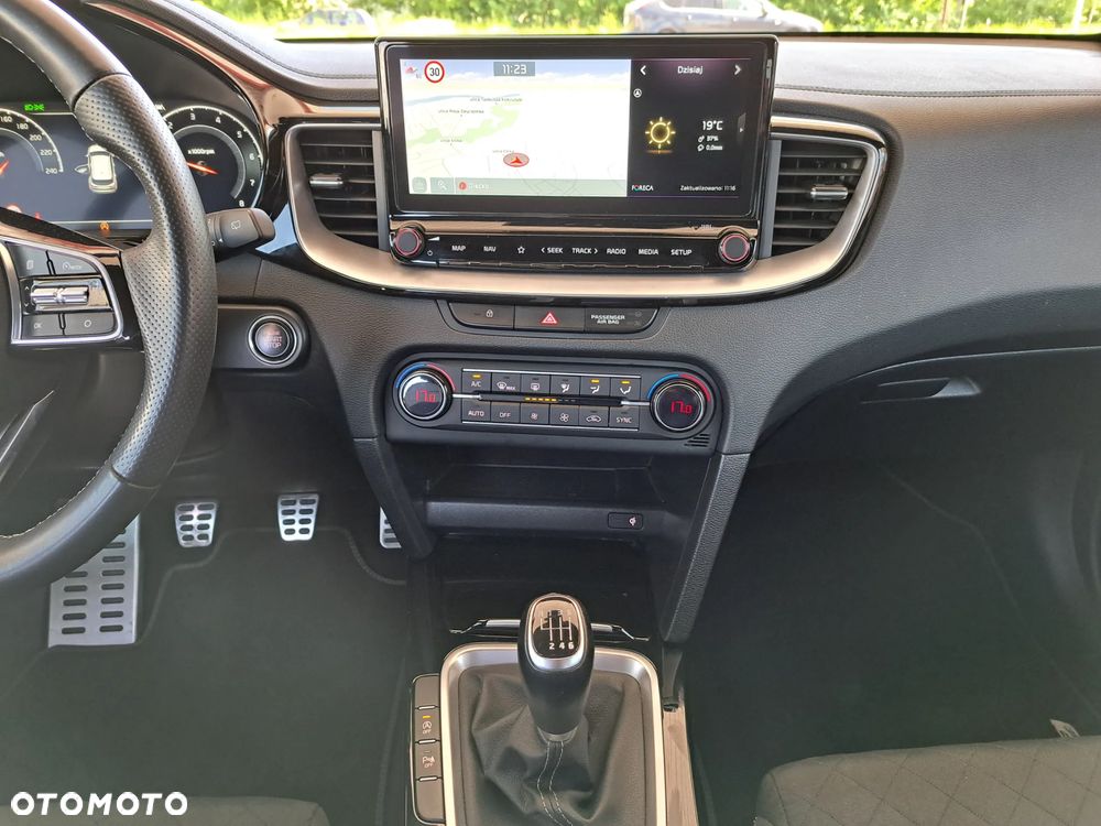 Kia ProCeed 1.5 T-GDI GT Line - 22
