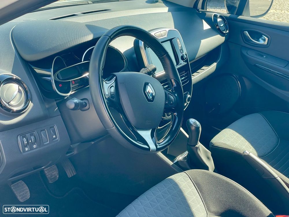 Renault Clio Sport Tourer 0.9 TCE Dynamique S - 24