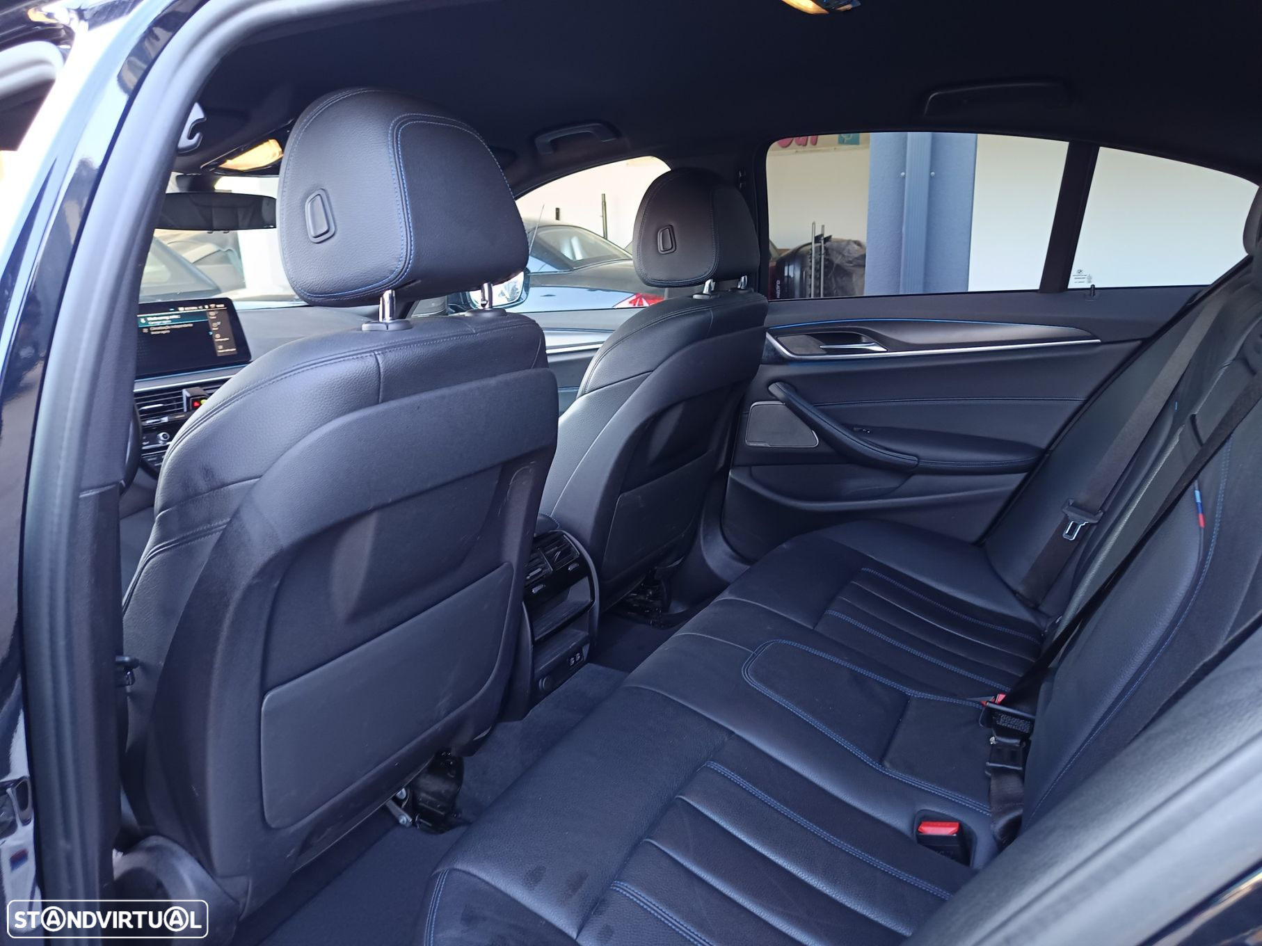 BMW 530 e Pack M - 43