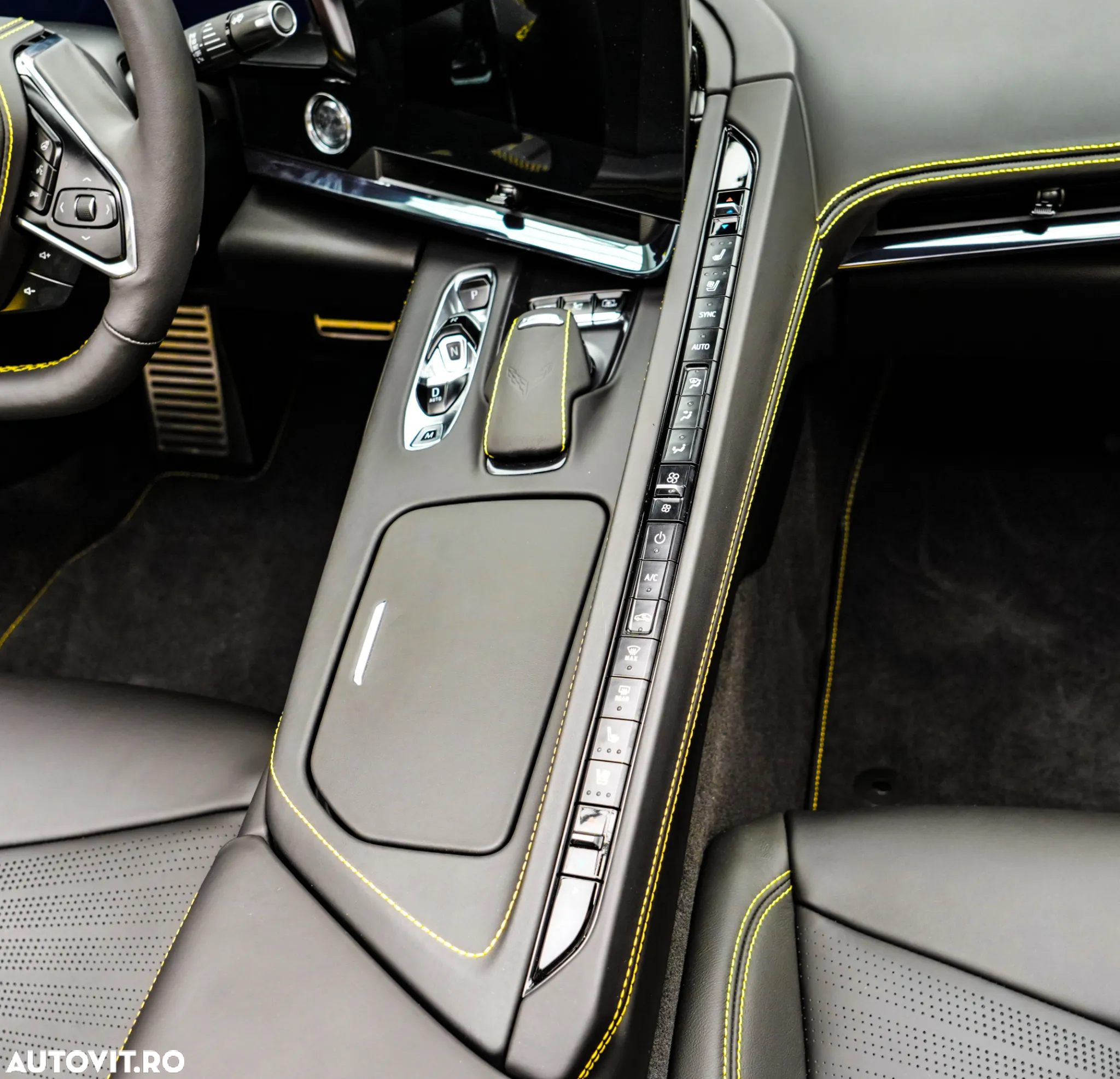 Chevrolet Corvette - 19