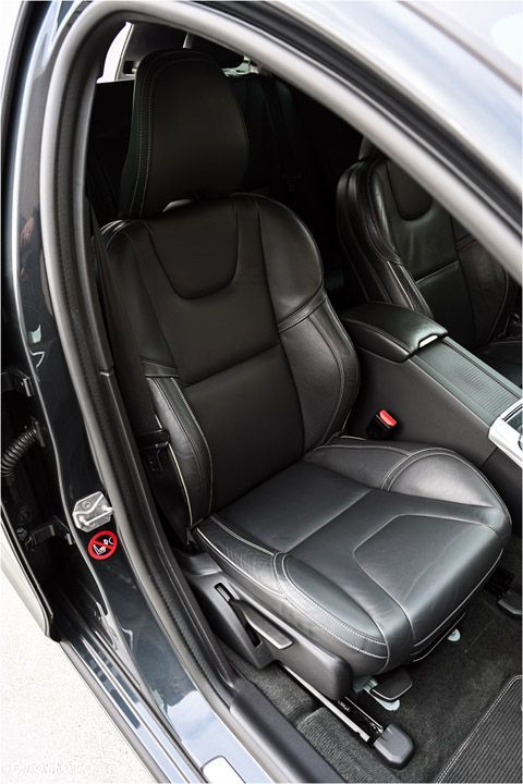 Volvo V60 D3 R-Design - 17