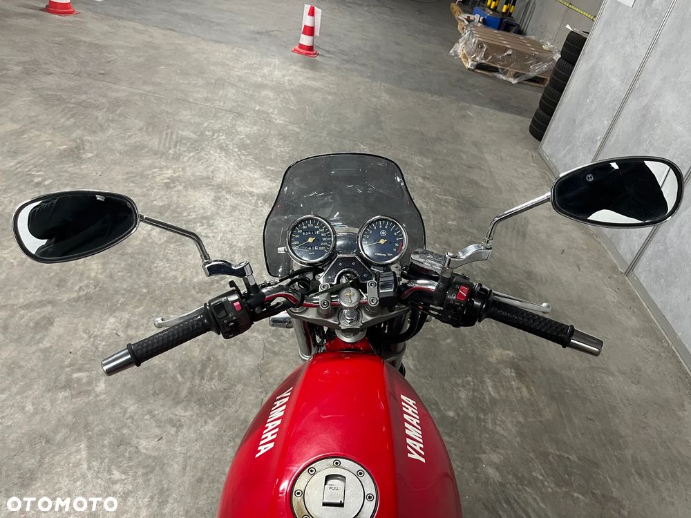 Yamaha XJ - 9