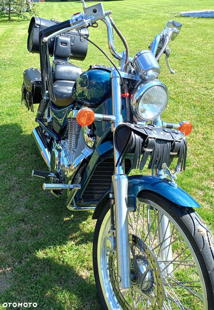Suzuki Intruder - 4