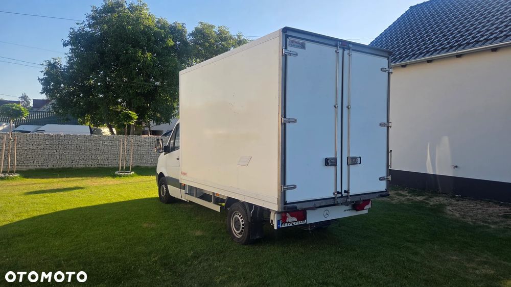 Mercedes-Benz Sprinter - 7