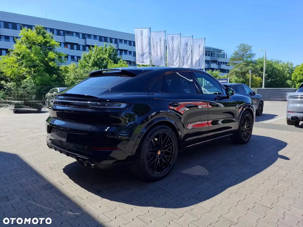 Porsche Cayenne E-Hybrid PHEV Black Edition - 2