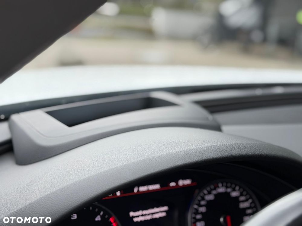 Audi A6 Avant 3.0 TDI Quattro S tronic - 12