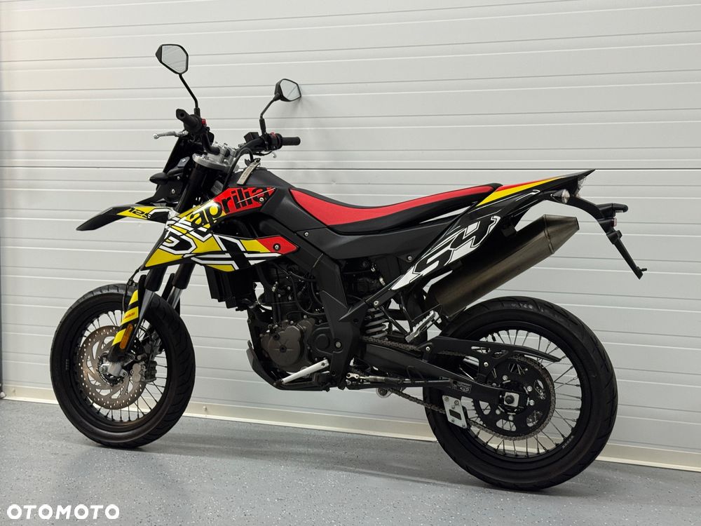 Aprilia SX - 12