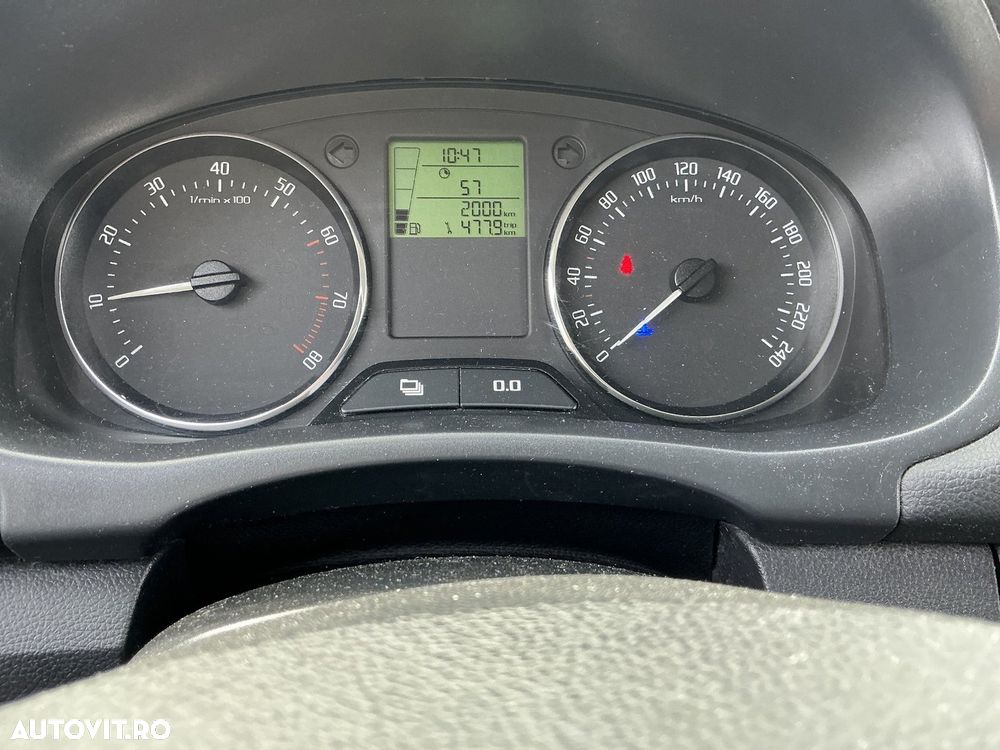 Skoda Fabia 1.2 HTP Ambiente - 7