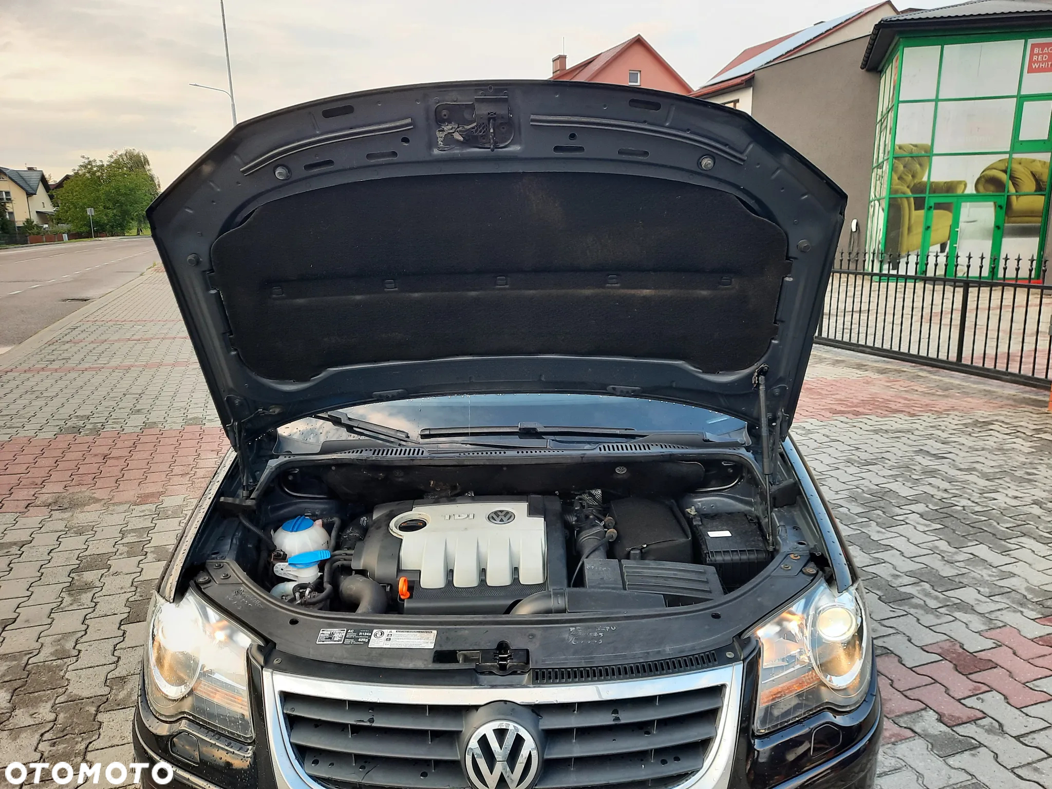 Volkswagen Touran 1.9 TDI Conceptline - 28