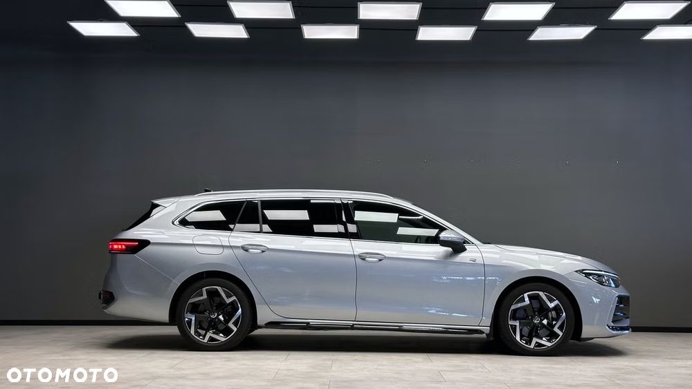 Volkswagen Passat - 10