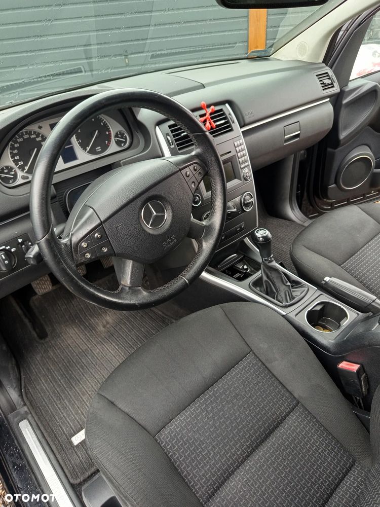Mercedes-Benz Klasa B 180 BlueEff EU5 - 10