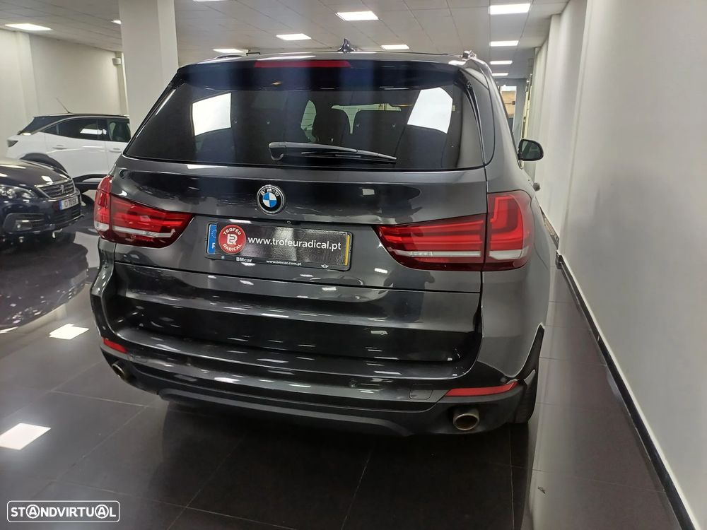 BMW X5 25 d sDrive Comfort 7L - 9