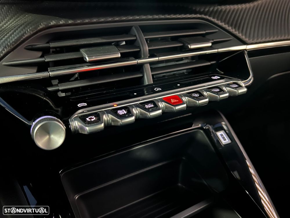 Peugeot 2008 1.2 PureTech Style - 21