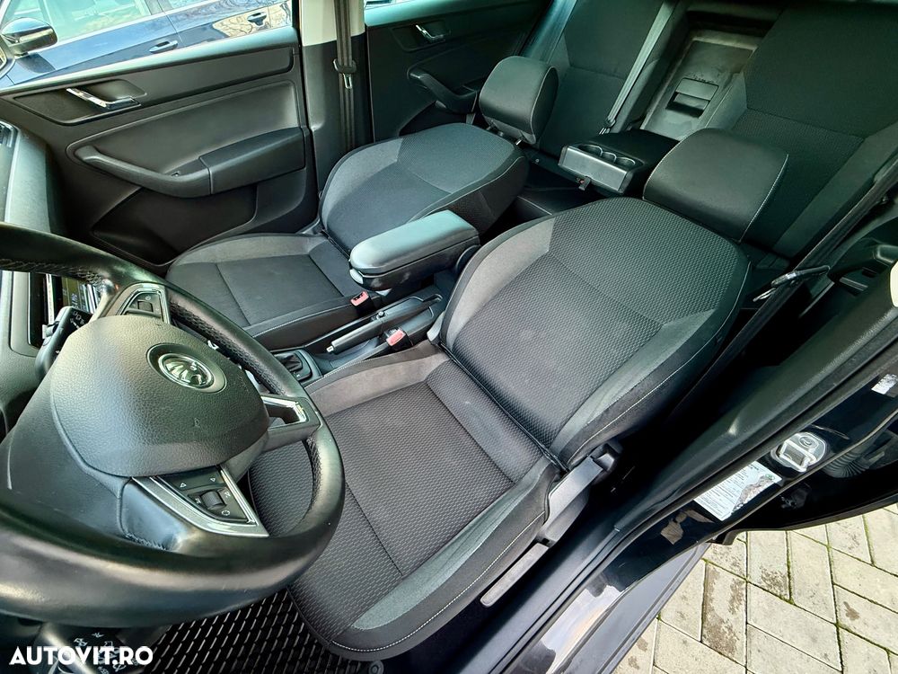 Skoda RAPID Spaceback 1.4 TSI DSG Style+ - 23