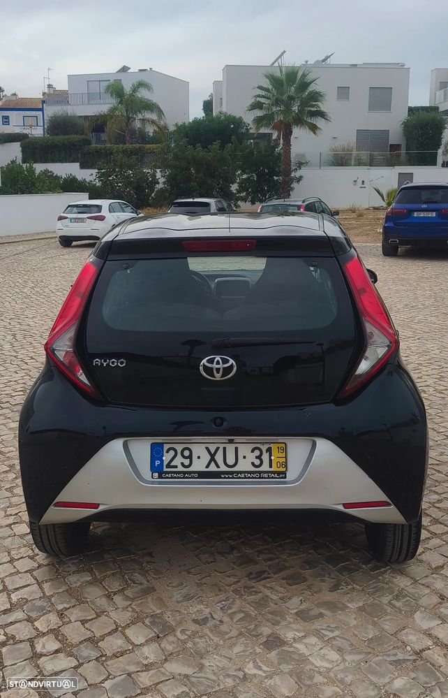 Toyota Aygo 1.0 X-Play - 2