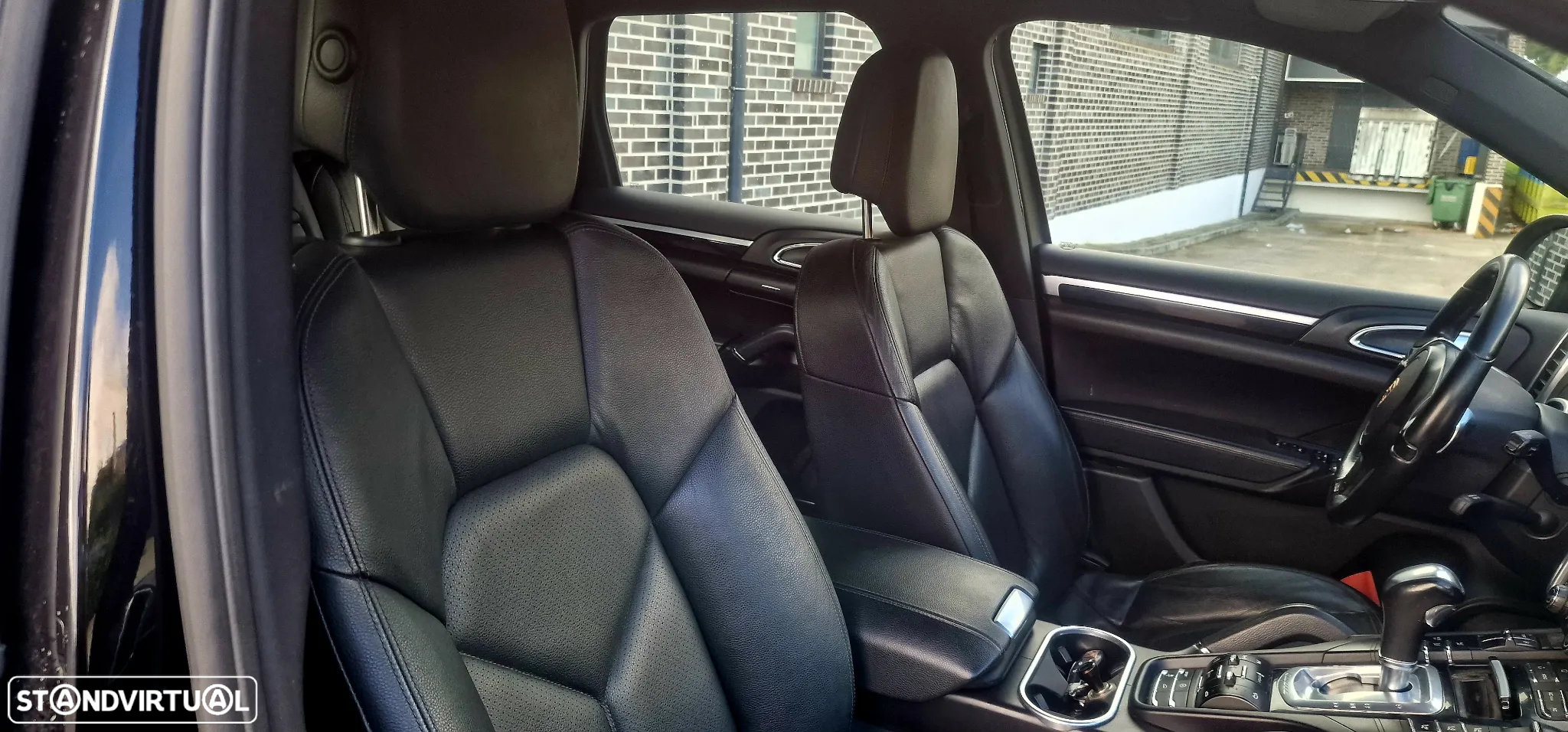 Porsche Cayenne II Platinum Edition - 16