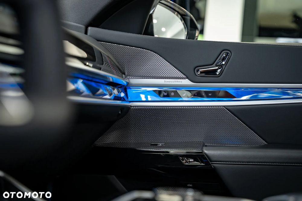 BMW Seria 7 740Li xDrive - 27