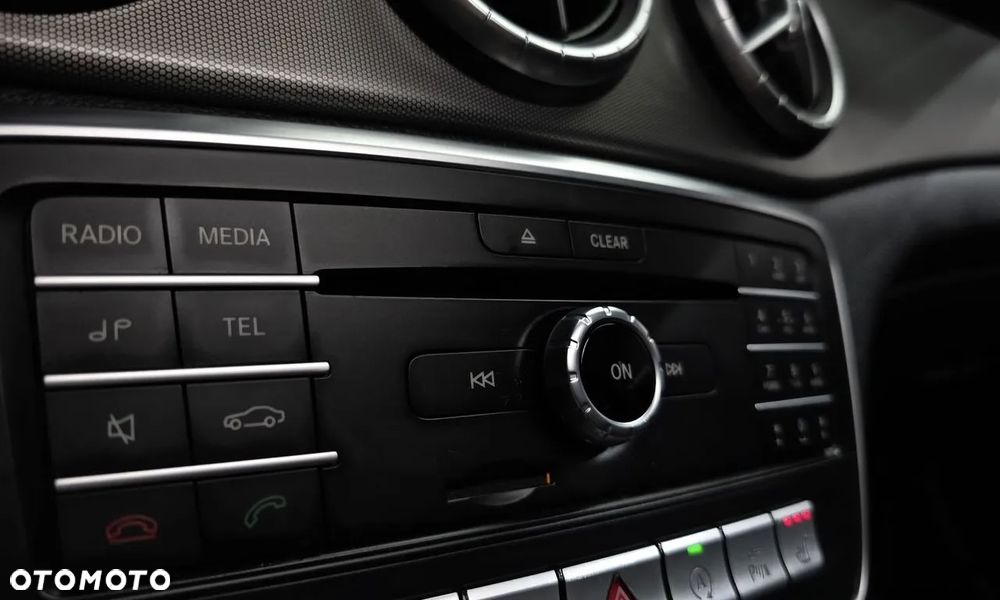 Mercedes-Benz CLA - 28