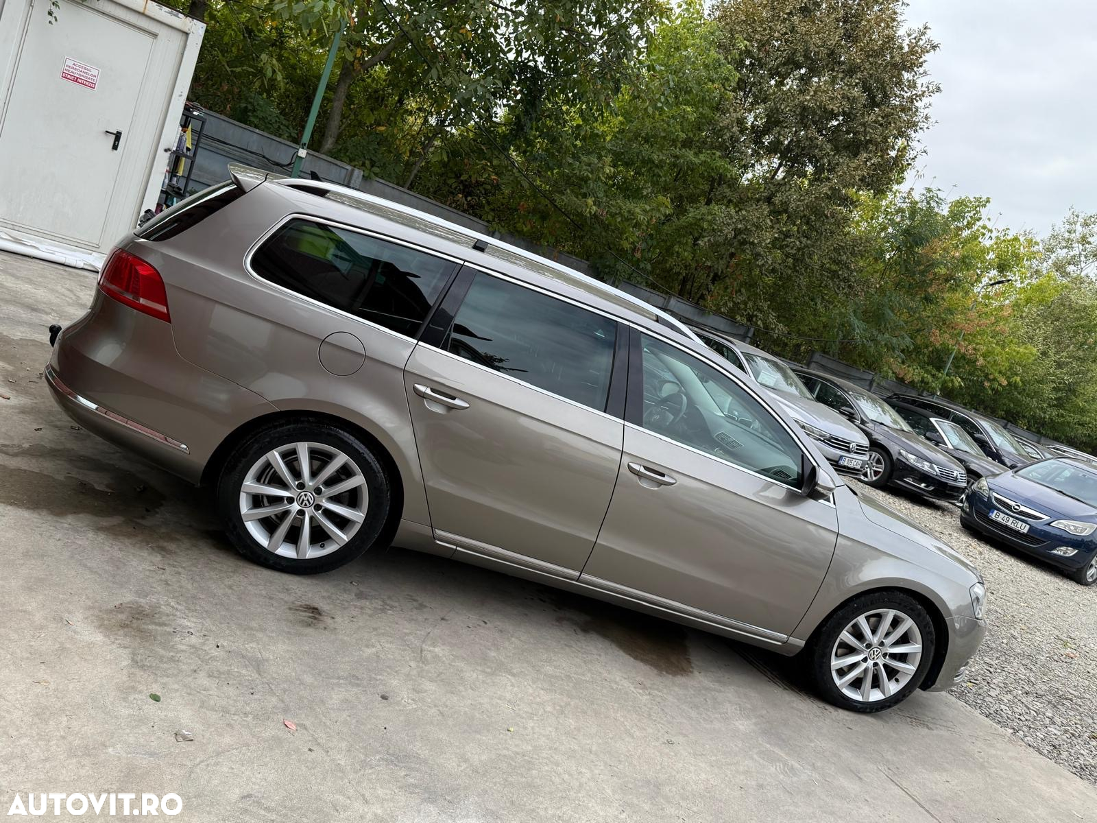 Volkswagen Passat Variant 2.0 TDI BlueMotion Technology Highline DSG - 35