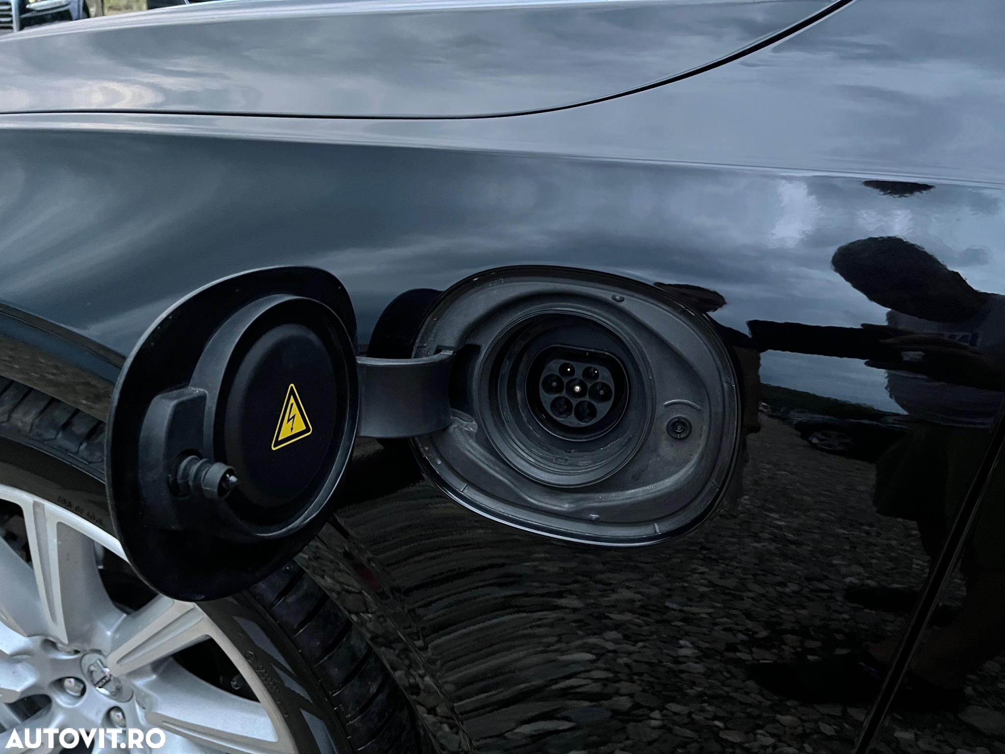 Volvo S90 T8 Twin Engine AWD Geartronic Inscription - 12