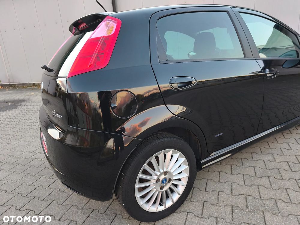 Fiat Punto 1.4 16V Dynamic - 18