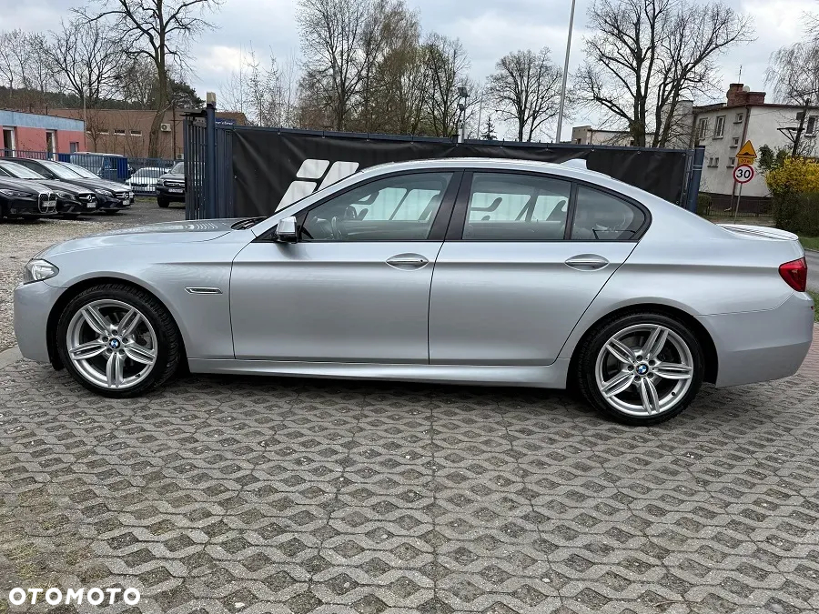 BMW Seria 5 528i xDrive - 9