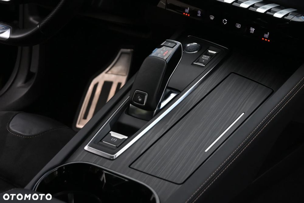 Peugeot 508 BlueHDi 180 EAT6 Stop&Start GT - 25