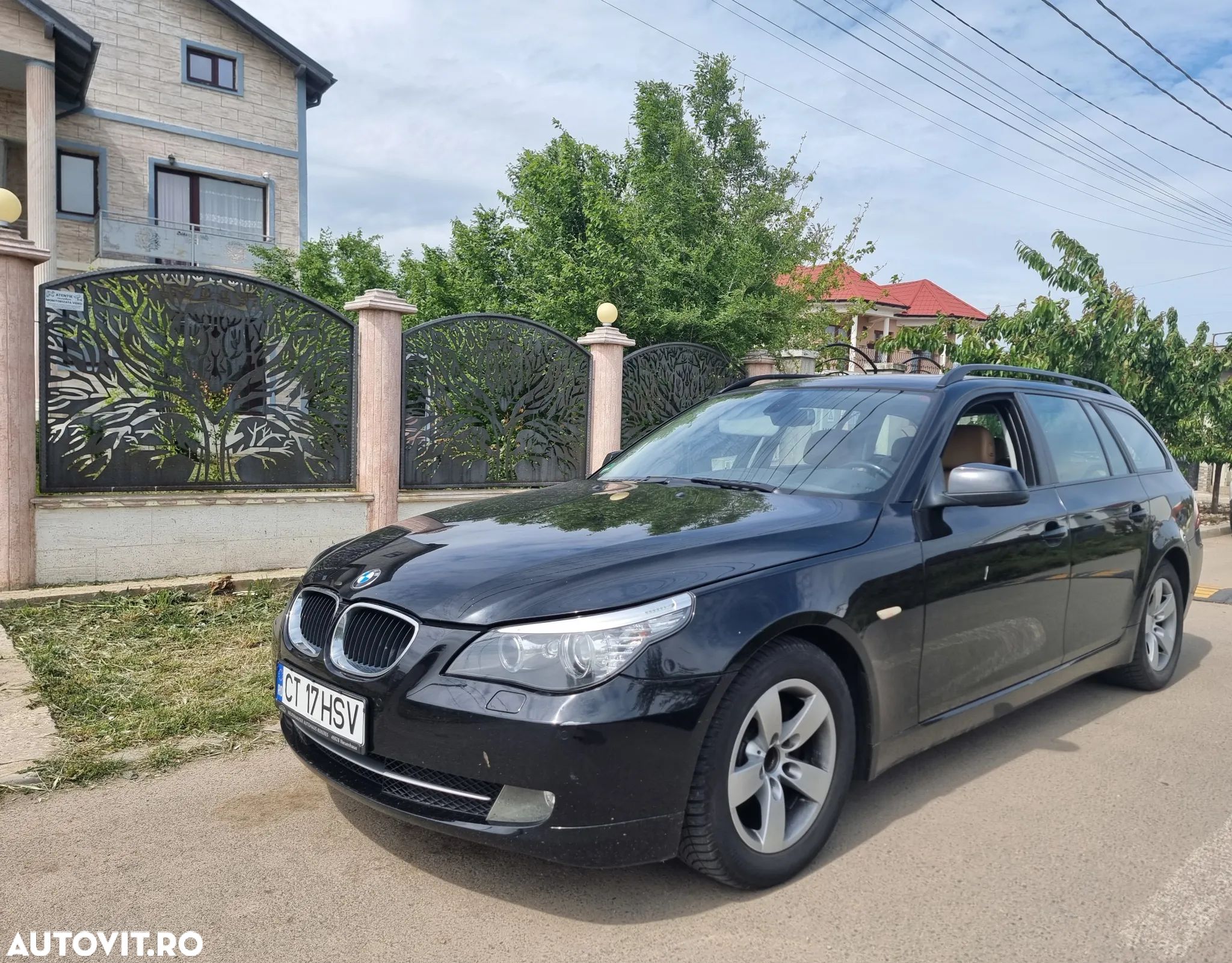 BMW Seria 5 520d Touring Edition Exclusive - 1