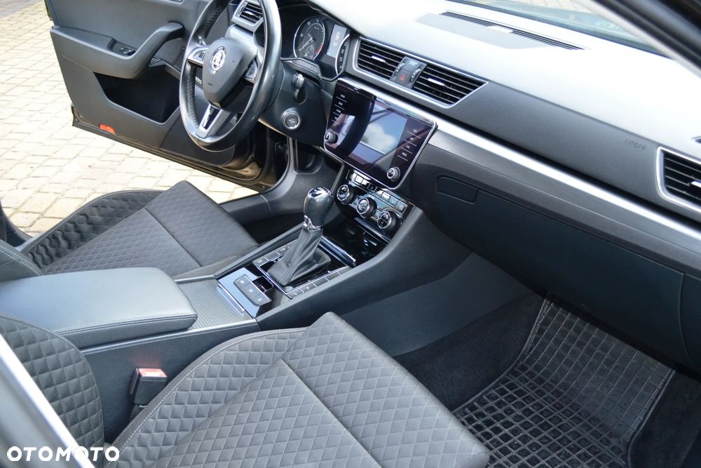Skoda Superb 2.0 TDI DSG Style - 7