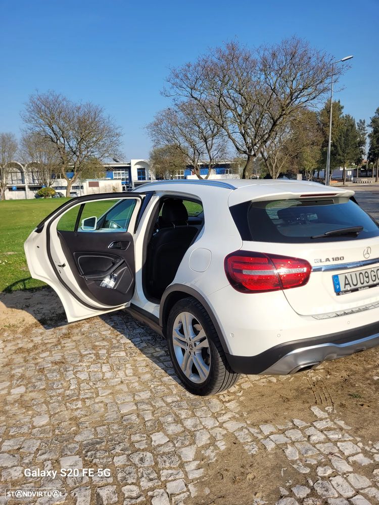 Mercedes-Benz GLA 180 7G-DCT - 6