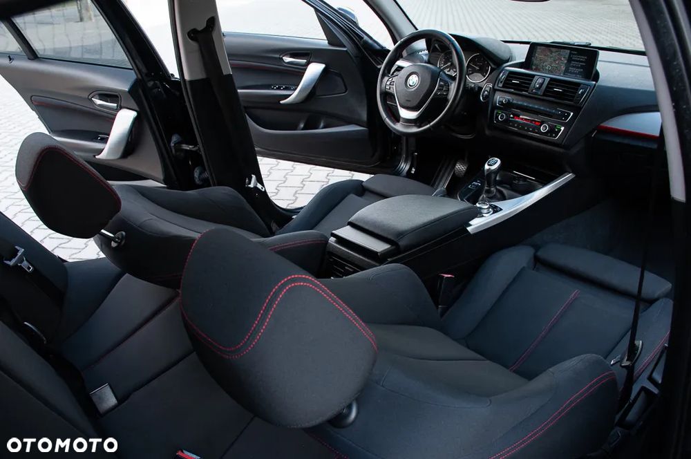 BMW Seria 1 118d Sport Line - 25