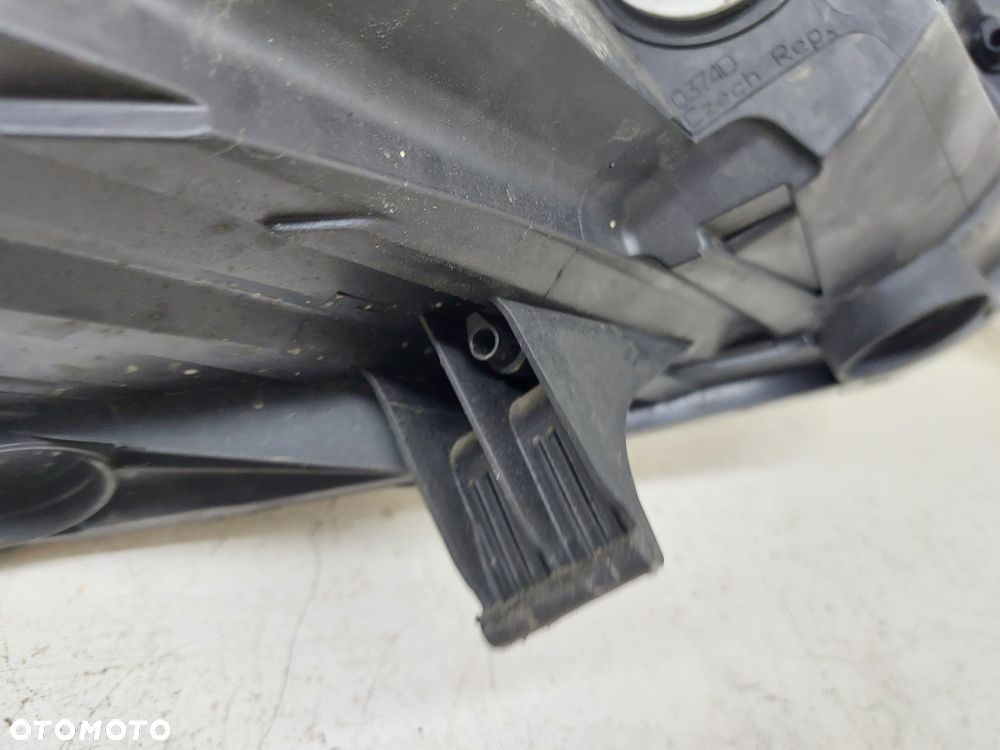 Ford Fiesta MK7 VII lift lampa przód led soczewka - 8