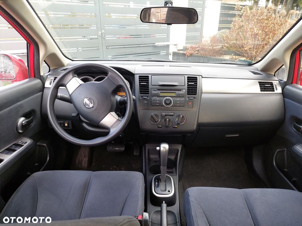 Nissan Tiida - 4