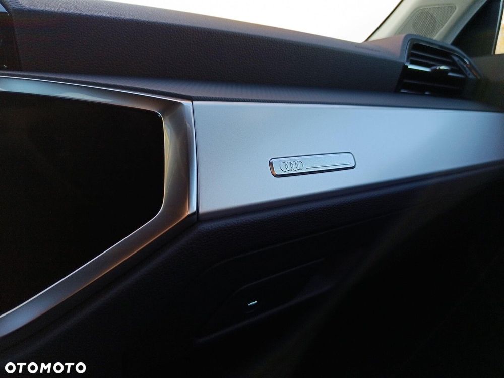 Audi Q3 Sportback TFSI mHEV 110 kW S tronic - 32