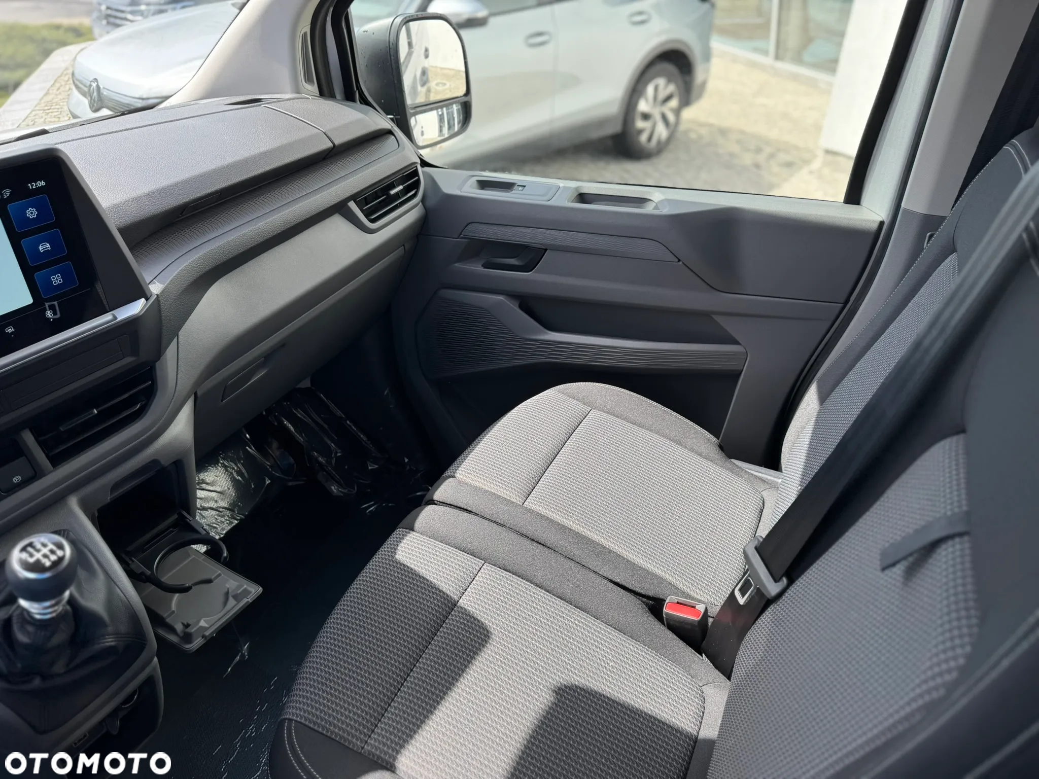 Volkswagen Nowy Transporter - 21