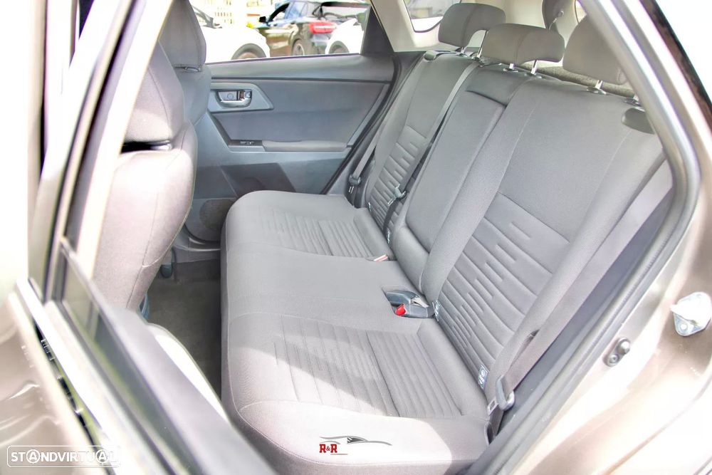 Toyota Auris 1.8 HSD Comfort+J17+Navi - 16