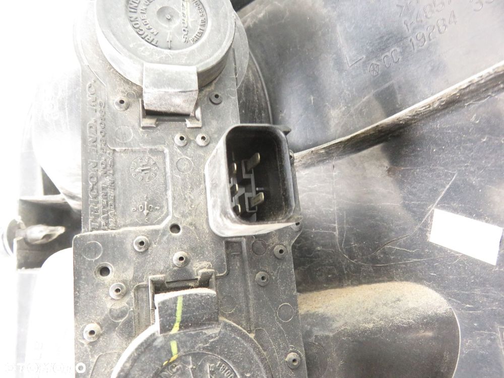 LAMPA LEWA TYLNA CHRYSLER VOYAGER IV 04857601 - 3