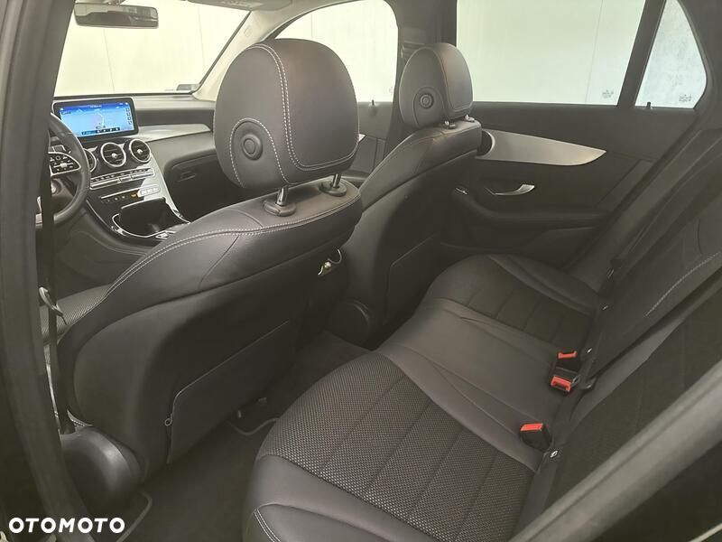 Mercedes-Benz GLC - 23