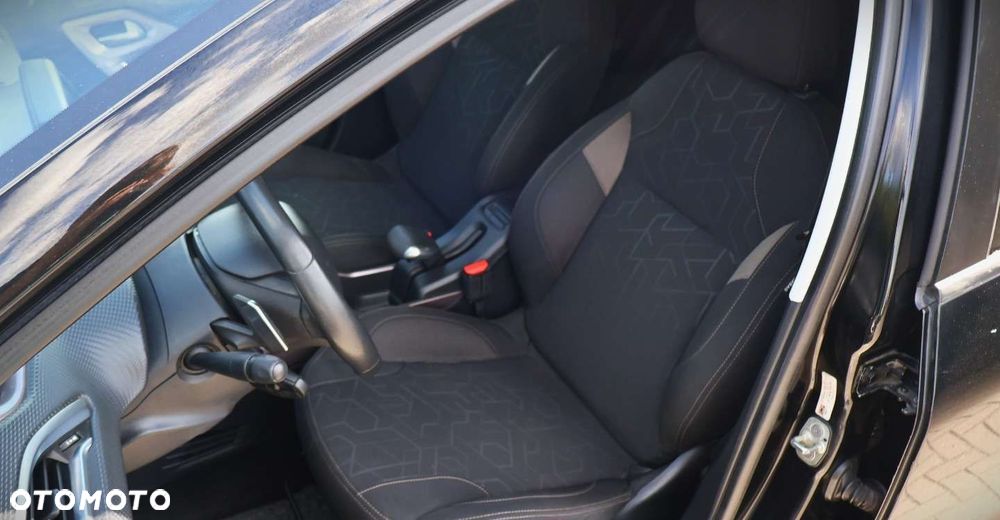 Peugeot 2008 - 18