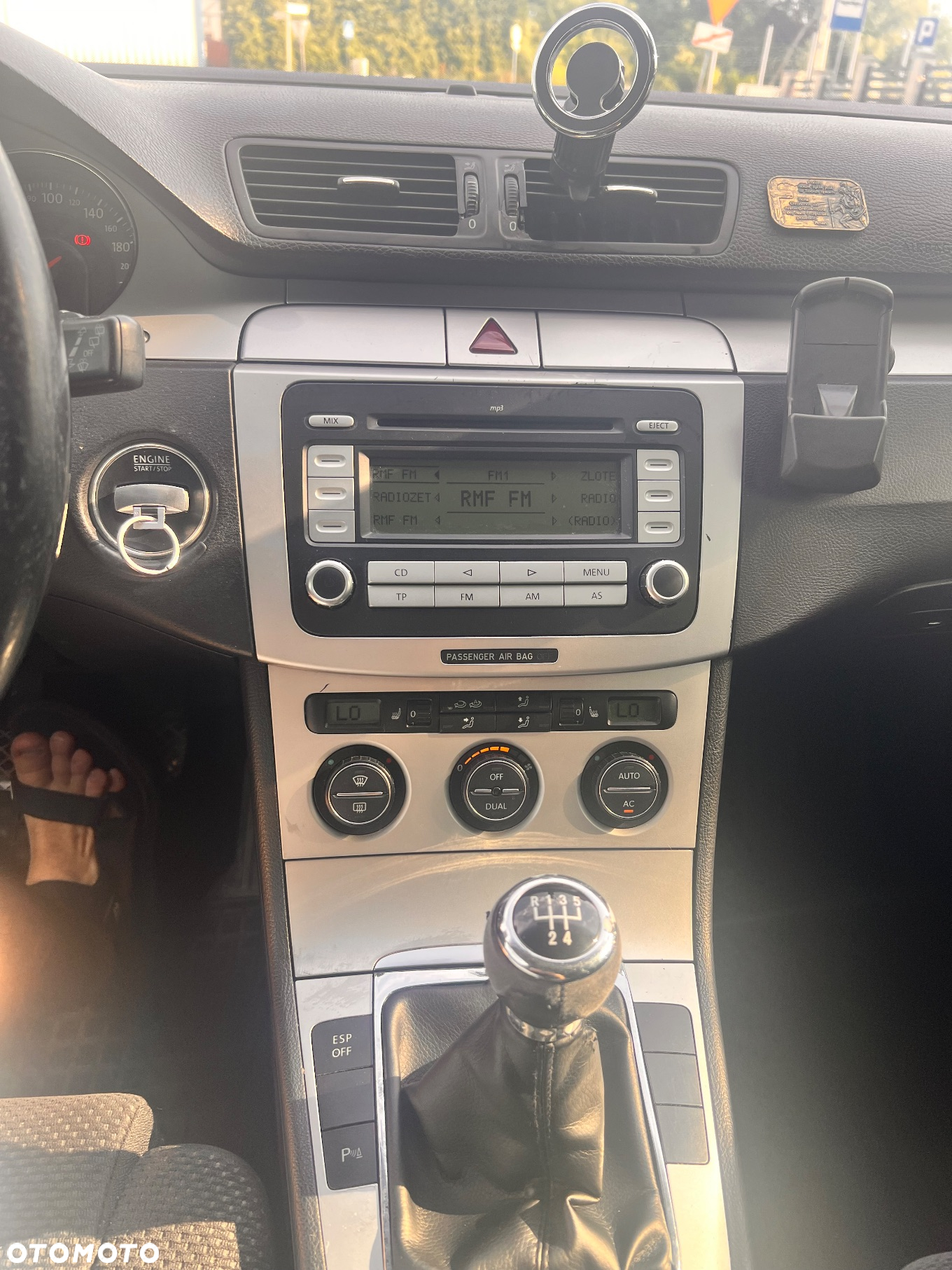 Volkswagen Passat 1.9 TDI Highline - 14
