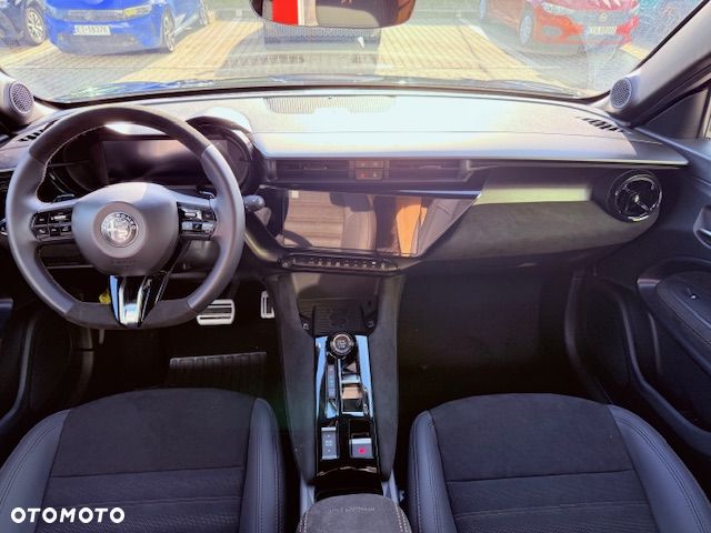 Alfa Romeo Junior 1.2 mHEV Ibrida Intensa eDCT - 15