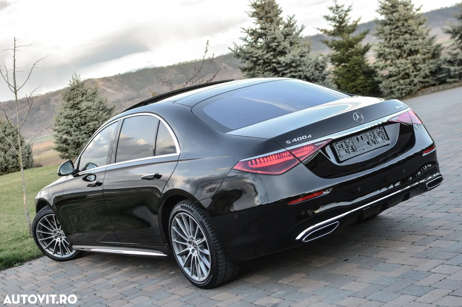 Mercedes-Benz S 400 d 4Matic L 9G-TRONIC - 31